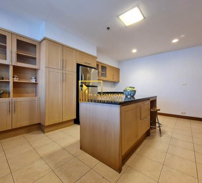 4 bed apartment for rent Centre Point Phromphong 7025 image-12