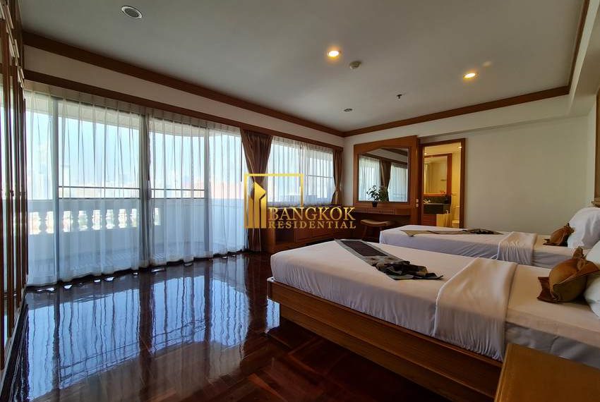 4 bed apartment for rent Centre Point Phromphong 7025 image-15