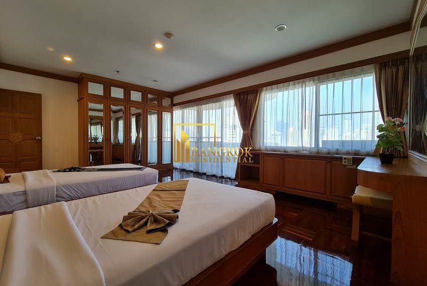 4 bed apartment for rent Centre Point Phromphong 7025 image-16