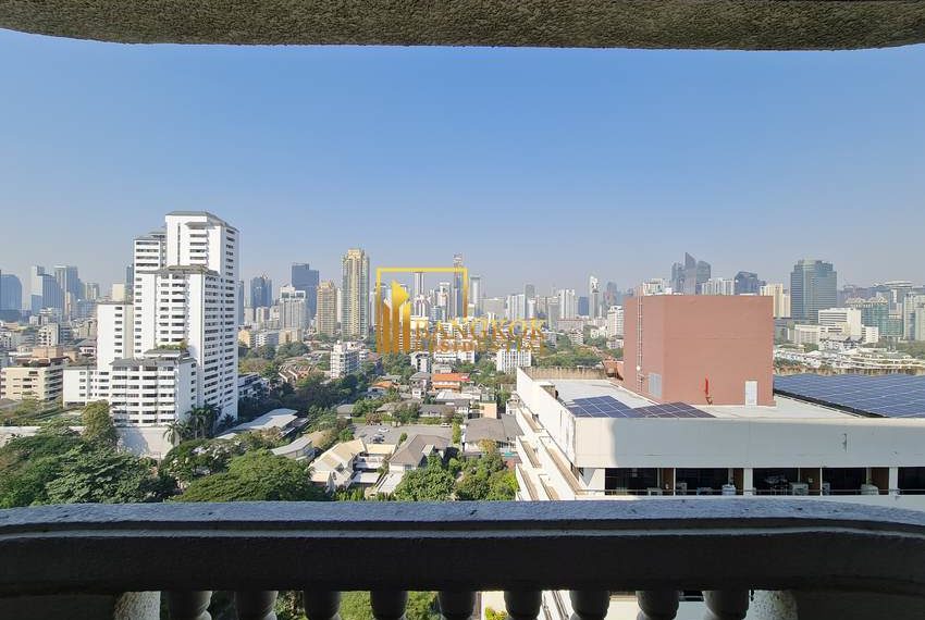 4 bed apartment for rent Centre Point Phromphong 7025 image-18