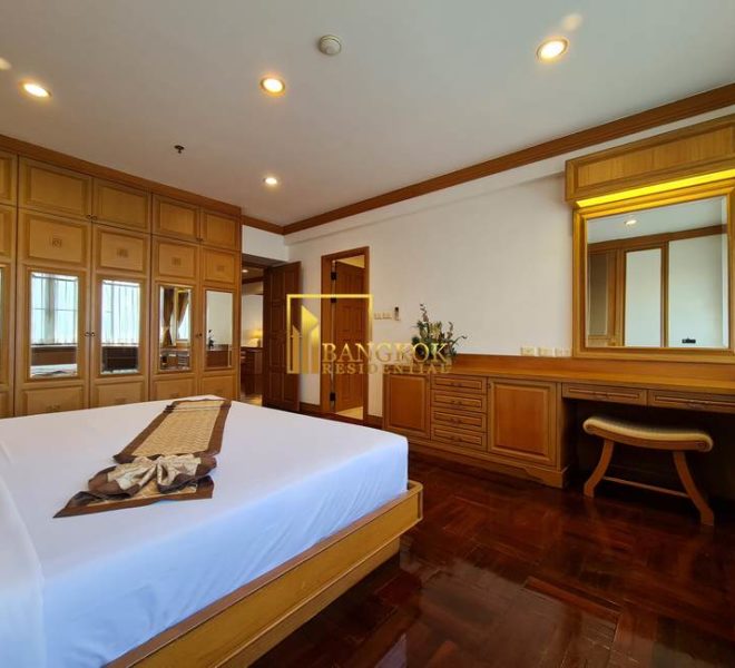 4 bed apartment for rent Centre Point Phromphong 7025 image-25