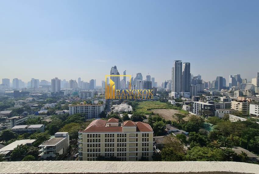 4 bed apartment for rent Centre Point Phromphong 7025 image-31