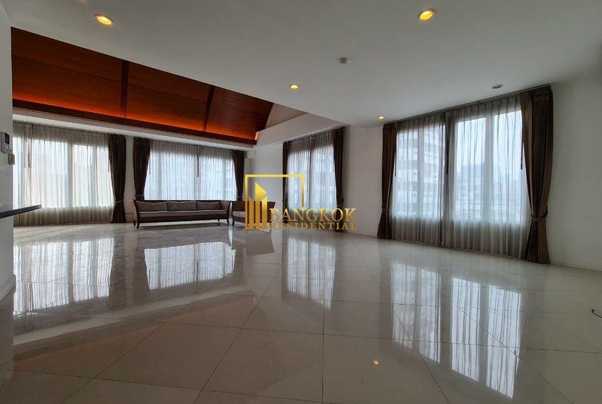 4 bed duplex apartment The Verandah 0083 image-01