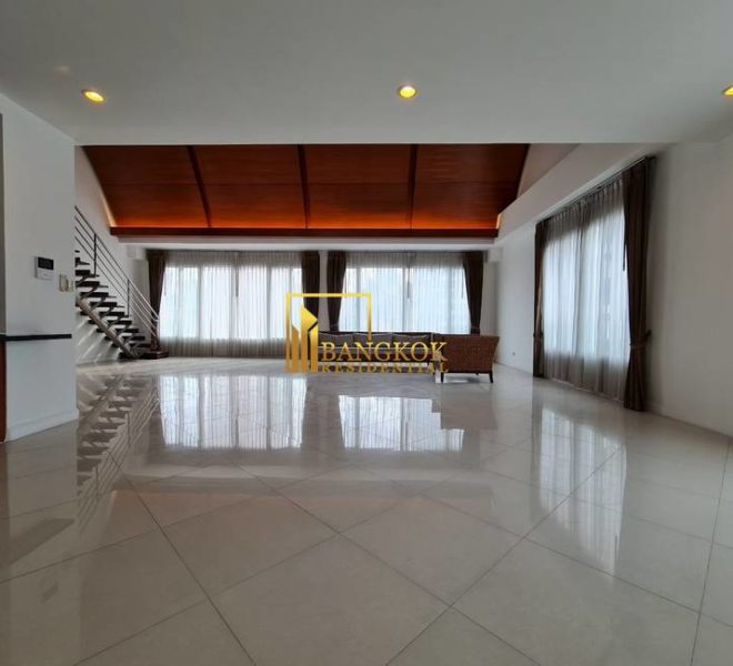 4 bed duplex apartment The Verandah 0083 image-02
