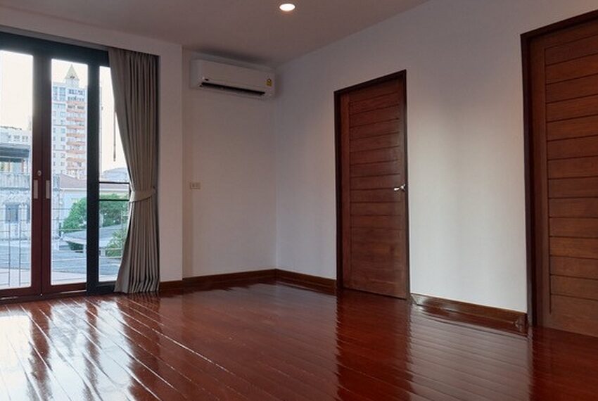 8125 Image-17