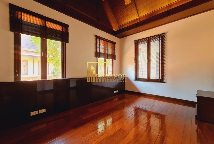 Baan Sukjai 3 bed for rent ekkamai 7690 image-26