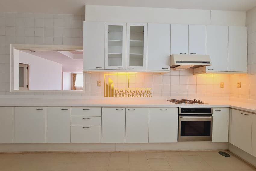 3 bed for rent Krungthep Thani Tower 0514 image-11