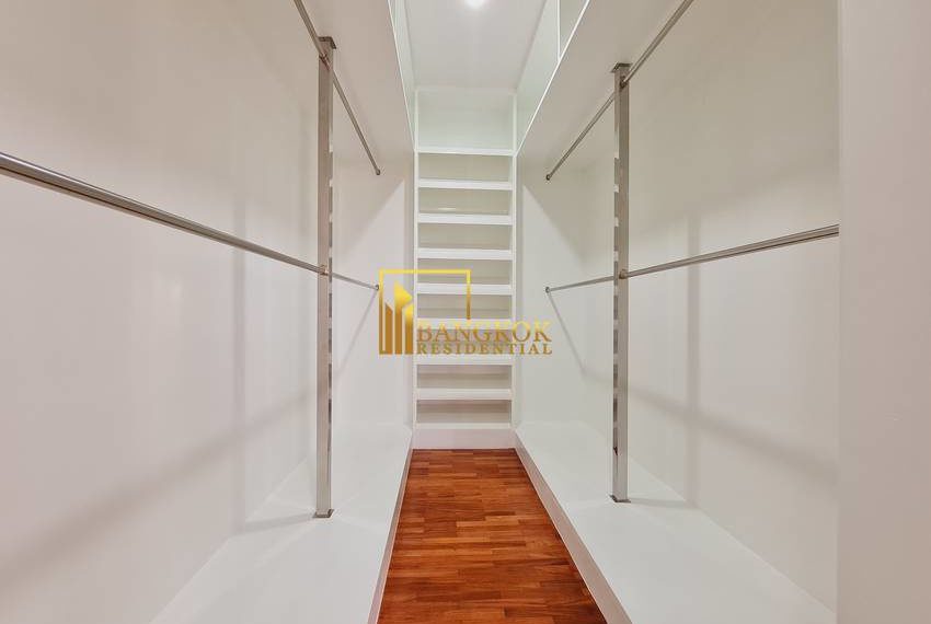 3 bed for rent Krungthep Thani Tower 0514 image-17