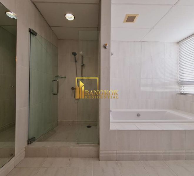 3 bed for rent Krungthep Thani Tower 0514 image-18