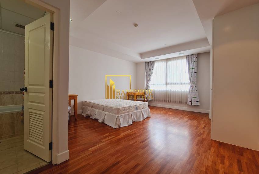 3 bed for rent Krungthep Thani Tower 0514 image-24