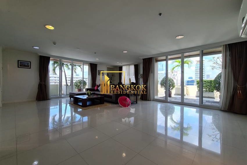 4 bed duplex penthouse apartment Piyathip Place 7101 image-02