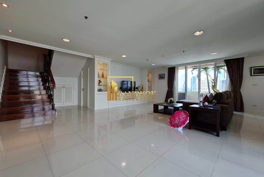 4 bed duplex penthouse apartment Piyathip Place 7101 image-03