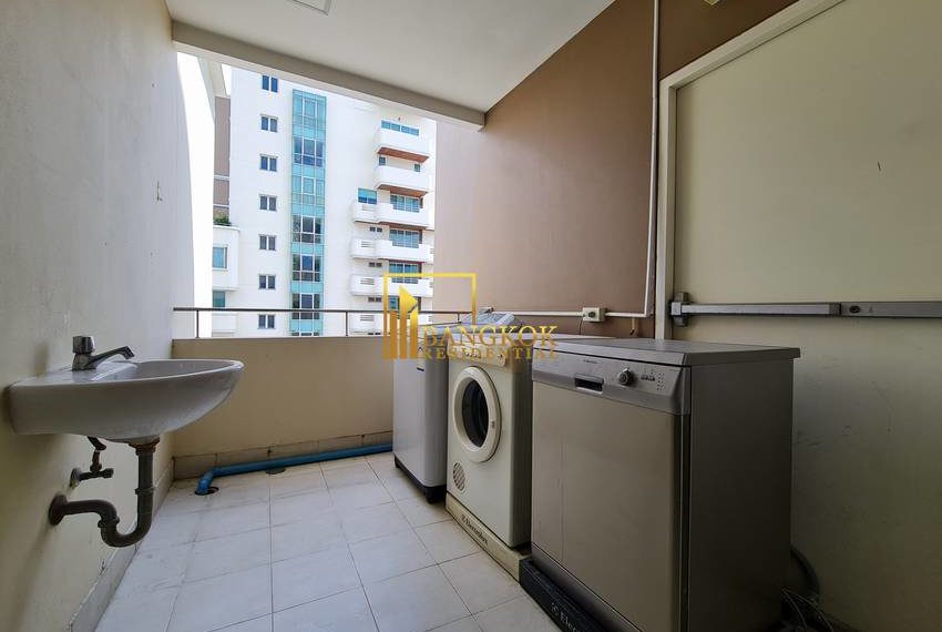 4 bed duplex penthouse apartment Piyathip Place 7101 image-09