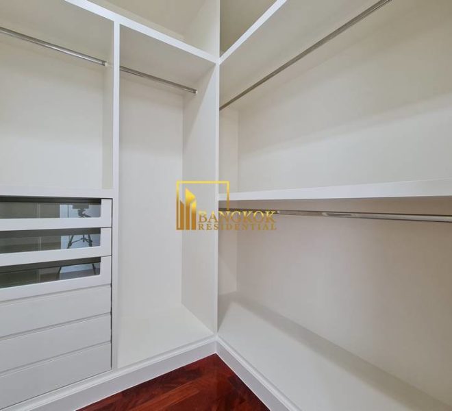 4 bed duplex penthouse apartment Piyathip Place 7101 image-12
