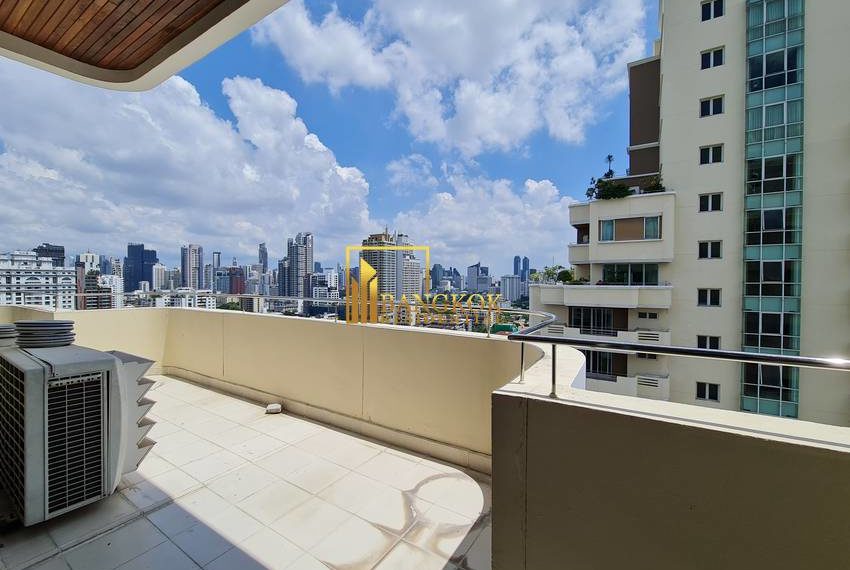 4 bed duplex penthouse apartment Piyathip Place 7101 image-15