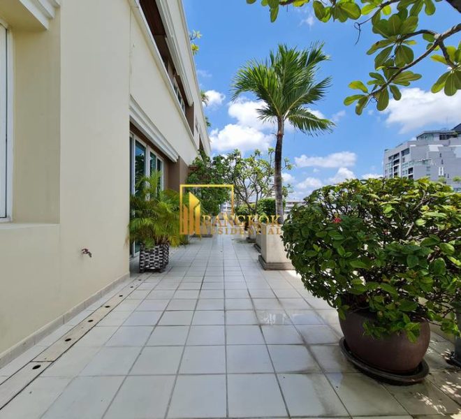 4 bed duplex penthouse apartment Piyathip Place 7101 image-16