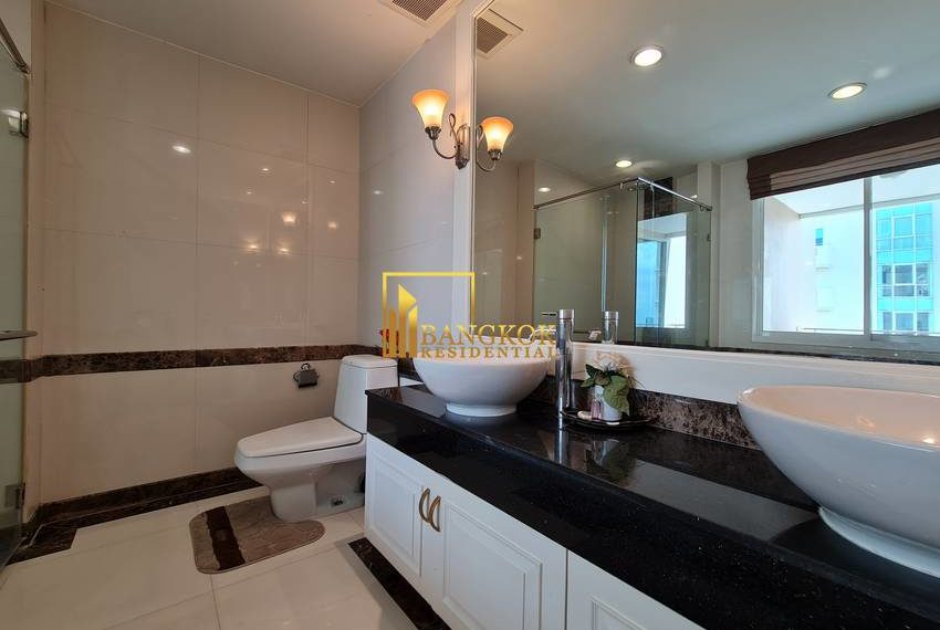 4 bed duplex penthouse apartment Piyathip Place 7101 image-26