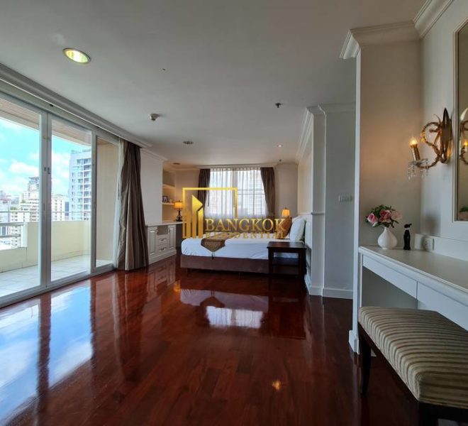 4 bed duplex penthouse apartment Piyathip Place 7101 image-32