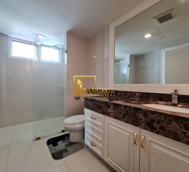 4 bed duplex penthouse apartment Piyathip Place 7101 image-35