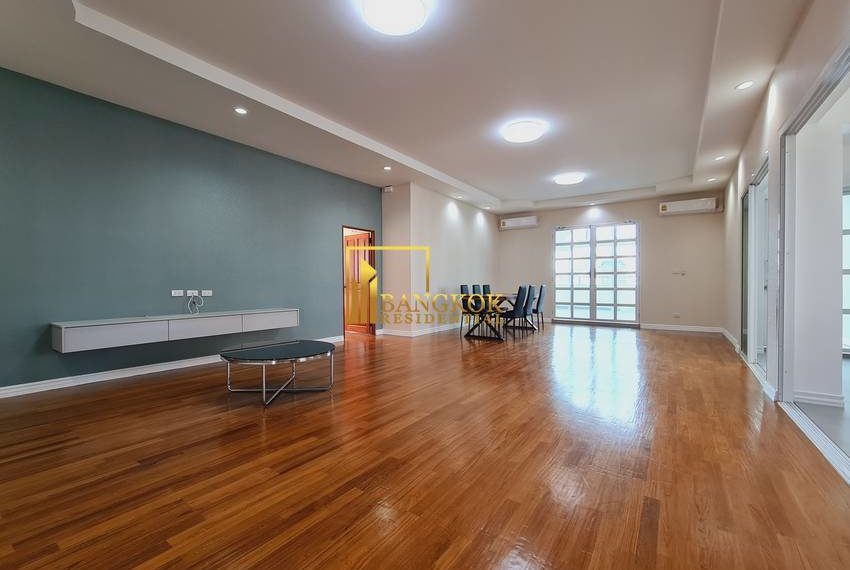 P R Home II Apartment Thonglor 9118 image-02