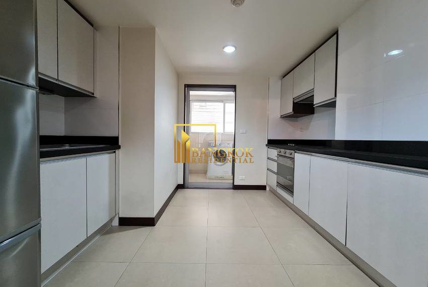 3 bed apartment for rent Baan Sukhumvit 14 0703 image-07