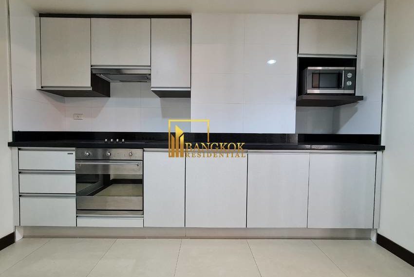 3 bed apartment for rent Baan Sukhumvit 14 0703 image-08