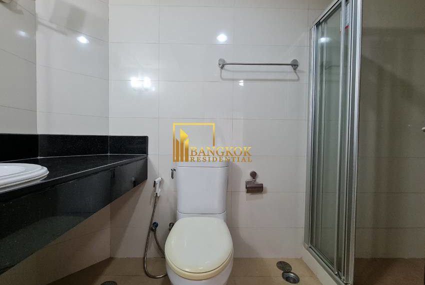3 bed apartment for rent Baan Sukhumvit 14 0703 image-14