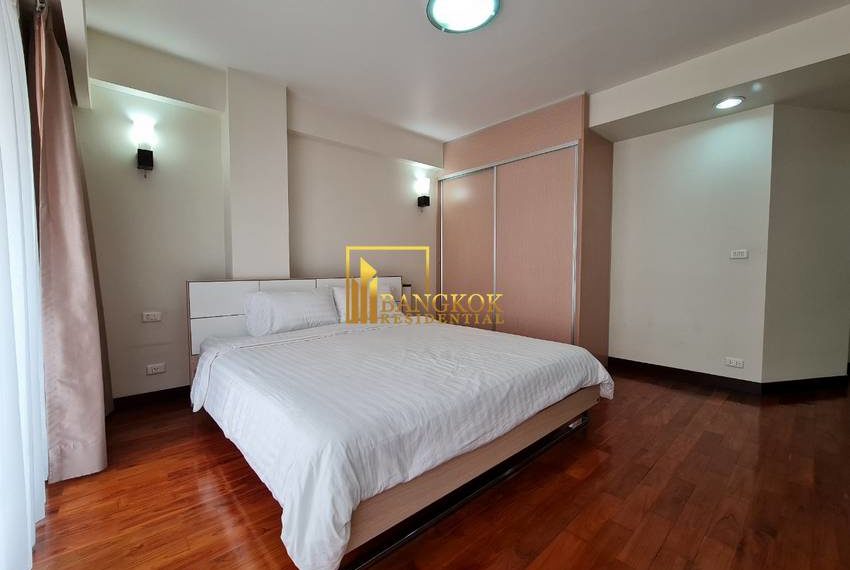 3 bed apartment for rent Baan Sukhumvit 14 0703 image-16