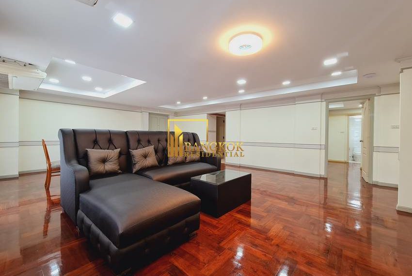 3 bedroom DH Grand Tower 0699 image-02