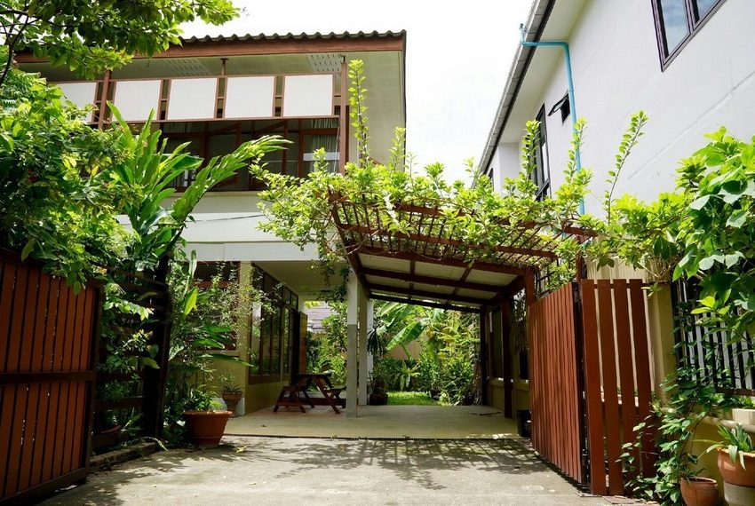 8075 Image-01