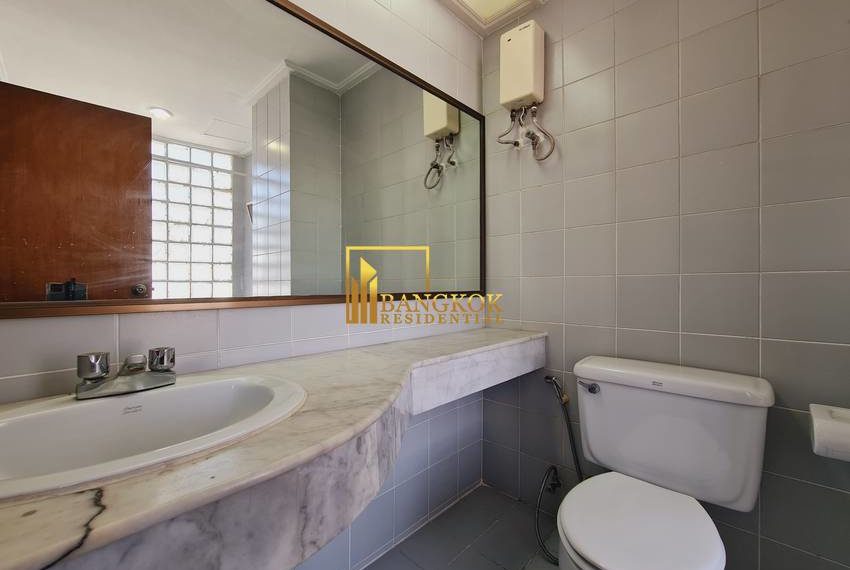 2 bed condo for rent asoke 9293 image-12