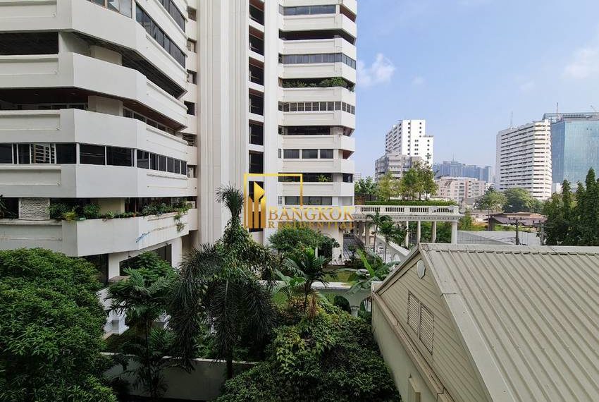 3 bed sukhumvit apartment Chaidee Mansion 7160 image-11