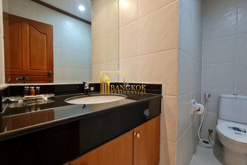 3 bed sukhumvit apartment Chaidee Mansion 7160 image-12