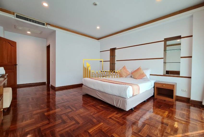 3 bed sukhumvit apartment Chaidee Mansion 7160 image-14