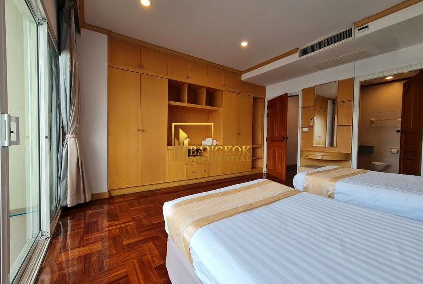 3 bed sukhumvit apartment Chaidee Mansion 7160 image-19