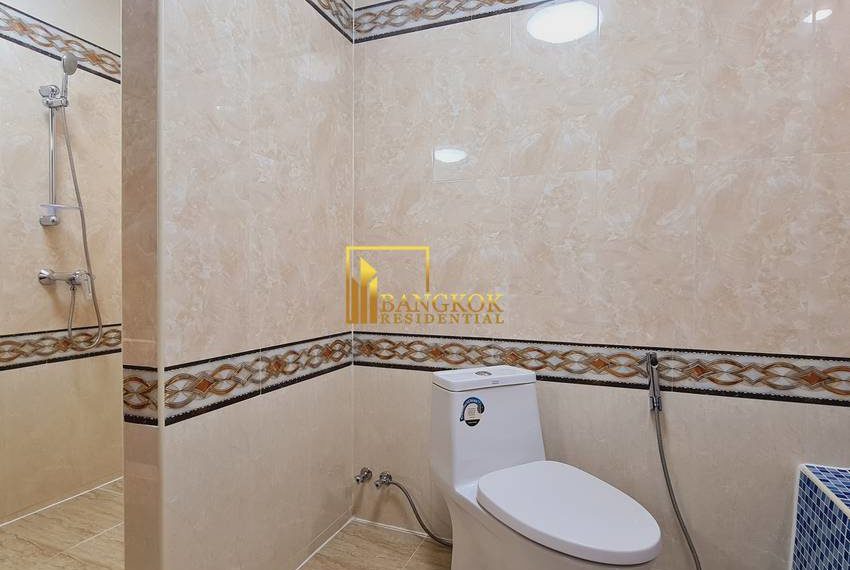 4 bed townhouse for rent ekkamai 8671 image-15