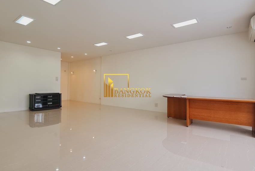 4 bed townhouse for rent ekkamai 8671 image-20