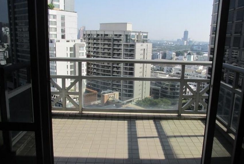 5753 Image-02