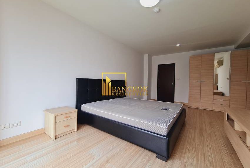 2 bed apartment YO Place 0836 image-12