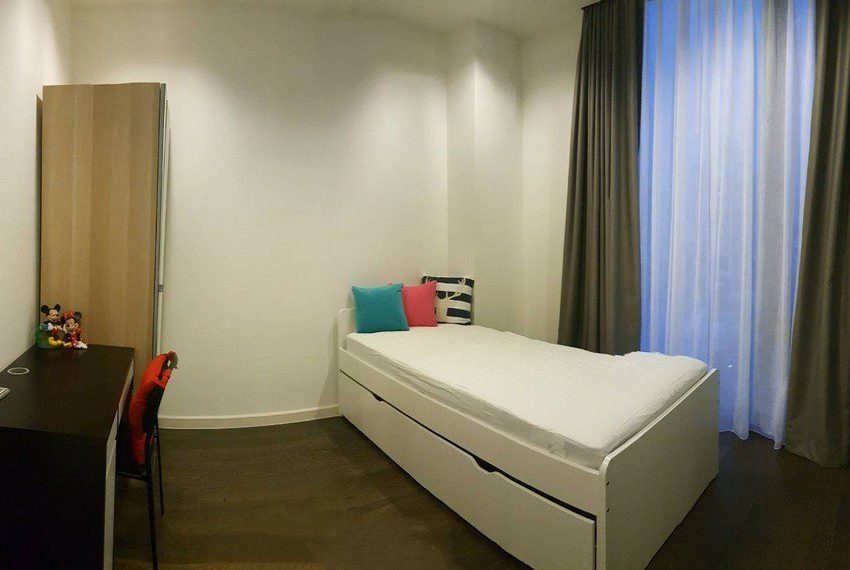 9732 Image-04