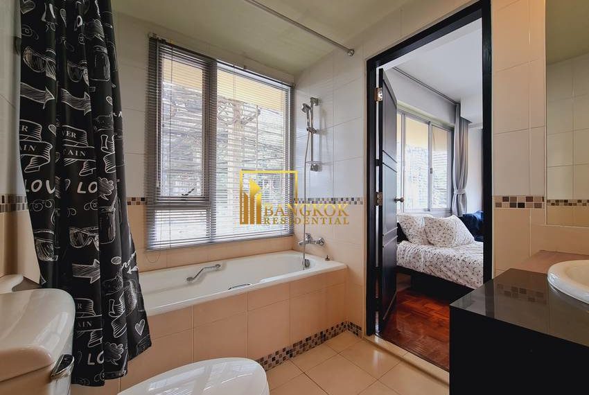 Phatana Court Apartment For Rent 0821 image-10