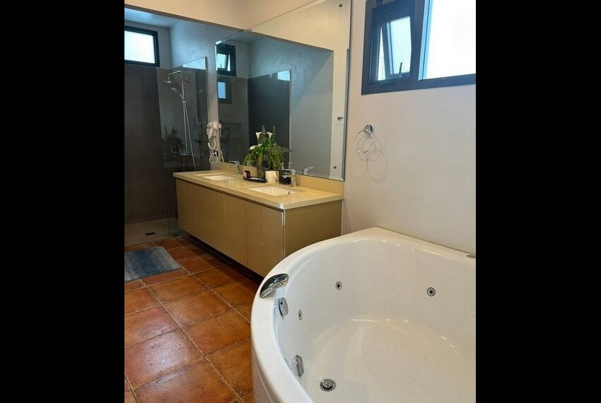 8373 Image-13