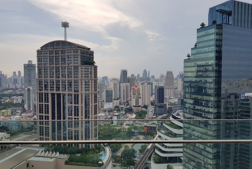 Superb 3 Bedroom For Rent in Marque Sukhumvit 10030A Image-01