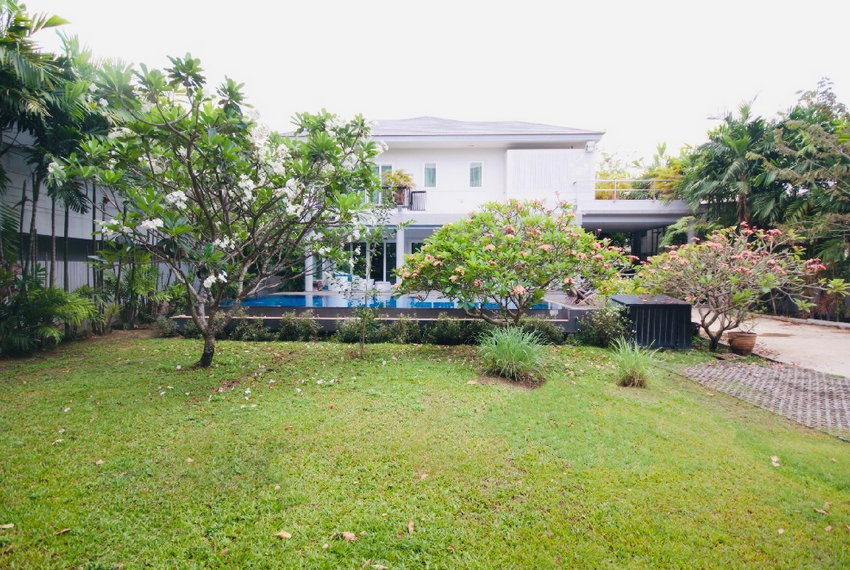 8371 Image-02