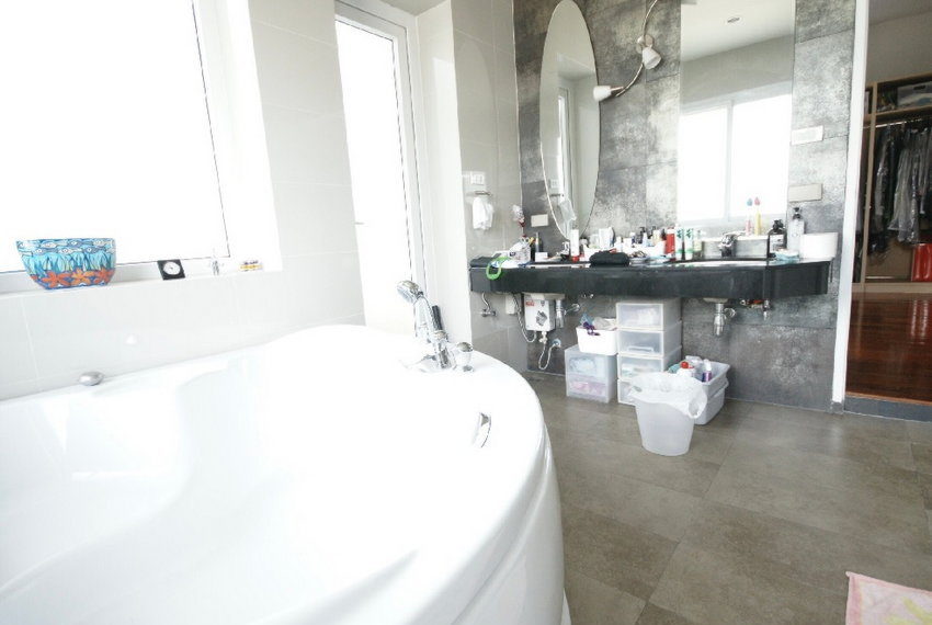 8371 Image-17