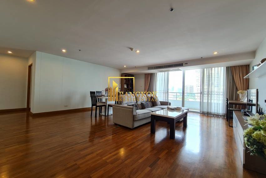 3 bed apartment Queen's Park View 0905 image-01