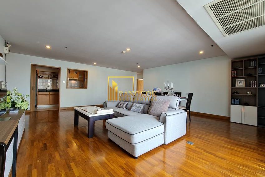 3 bed apartment Queen's Park View 0905 image-02