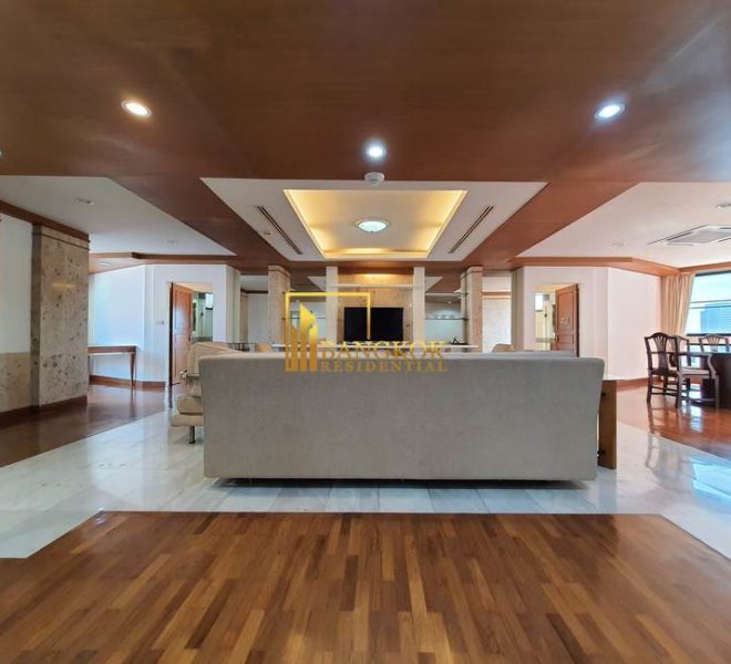 3 bed renovated corner unit in President Park 10588 image-01