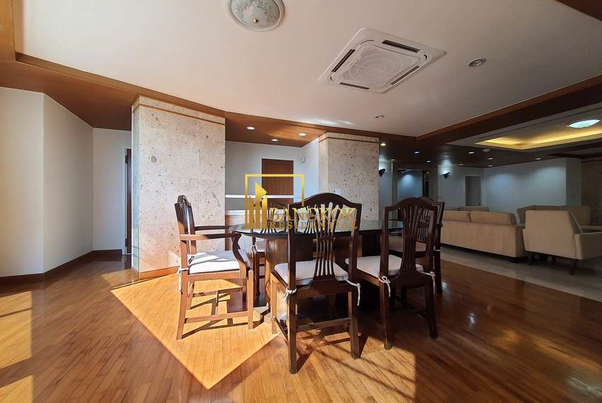 3 bed renovated corner unit in President Park 10588 image-08