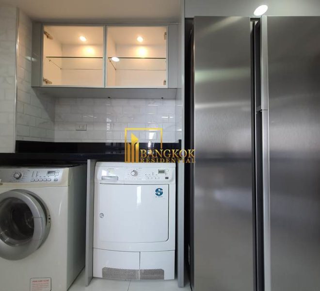 3 bed renovated corner unit in President Park 10588 image-11